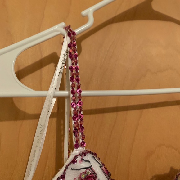 White Prom dress. - Picture 4 of 6